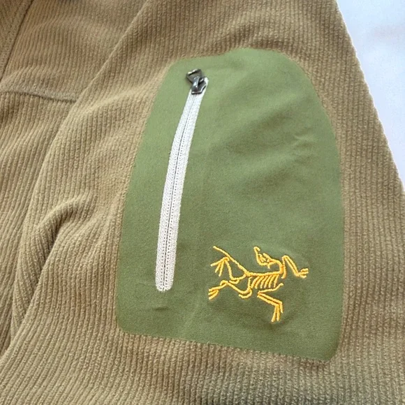 Arc’teryx zip up sweater - Picture 4 of 9